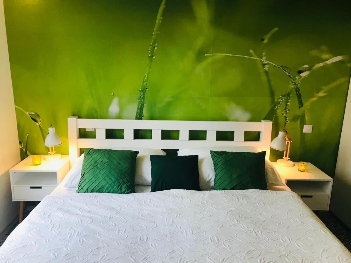 Design Hotel Romantick Тршебонь Экстерьер фото