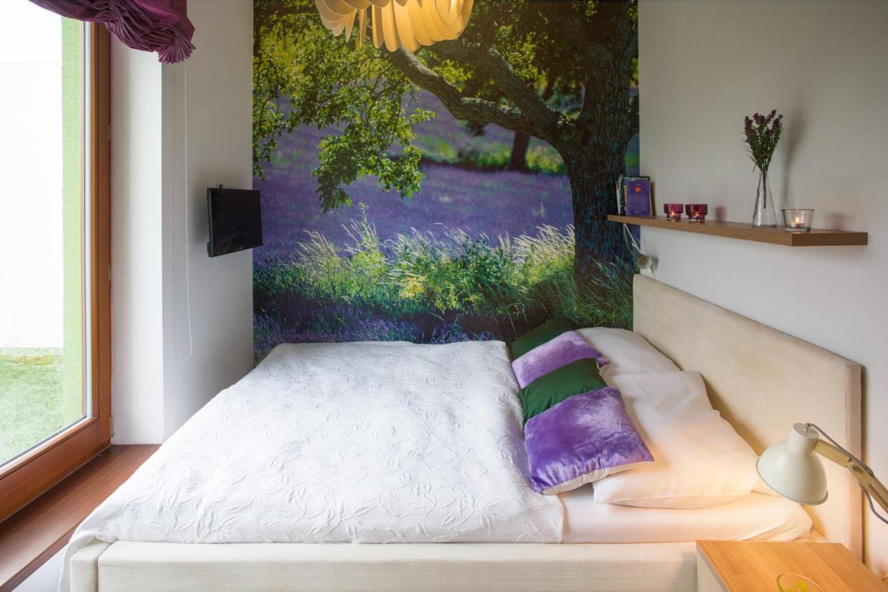Design Hotel Romantick Тршебонь Экстерьер фото