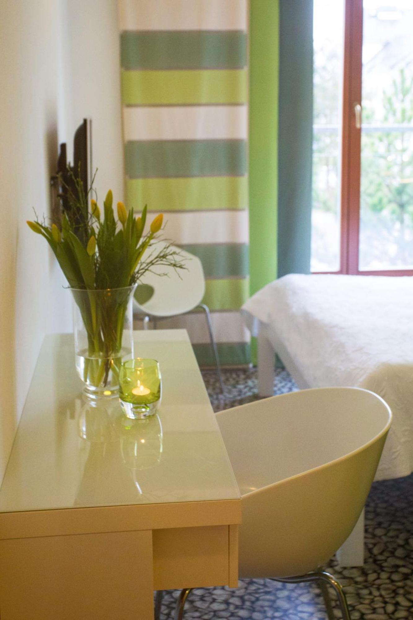 Design Hotel Romantick Тршебонь Экстерьер фото