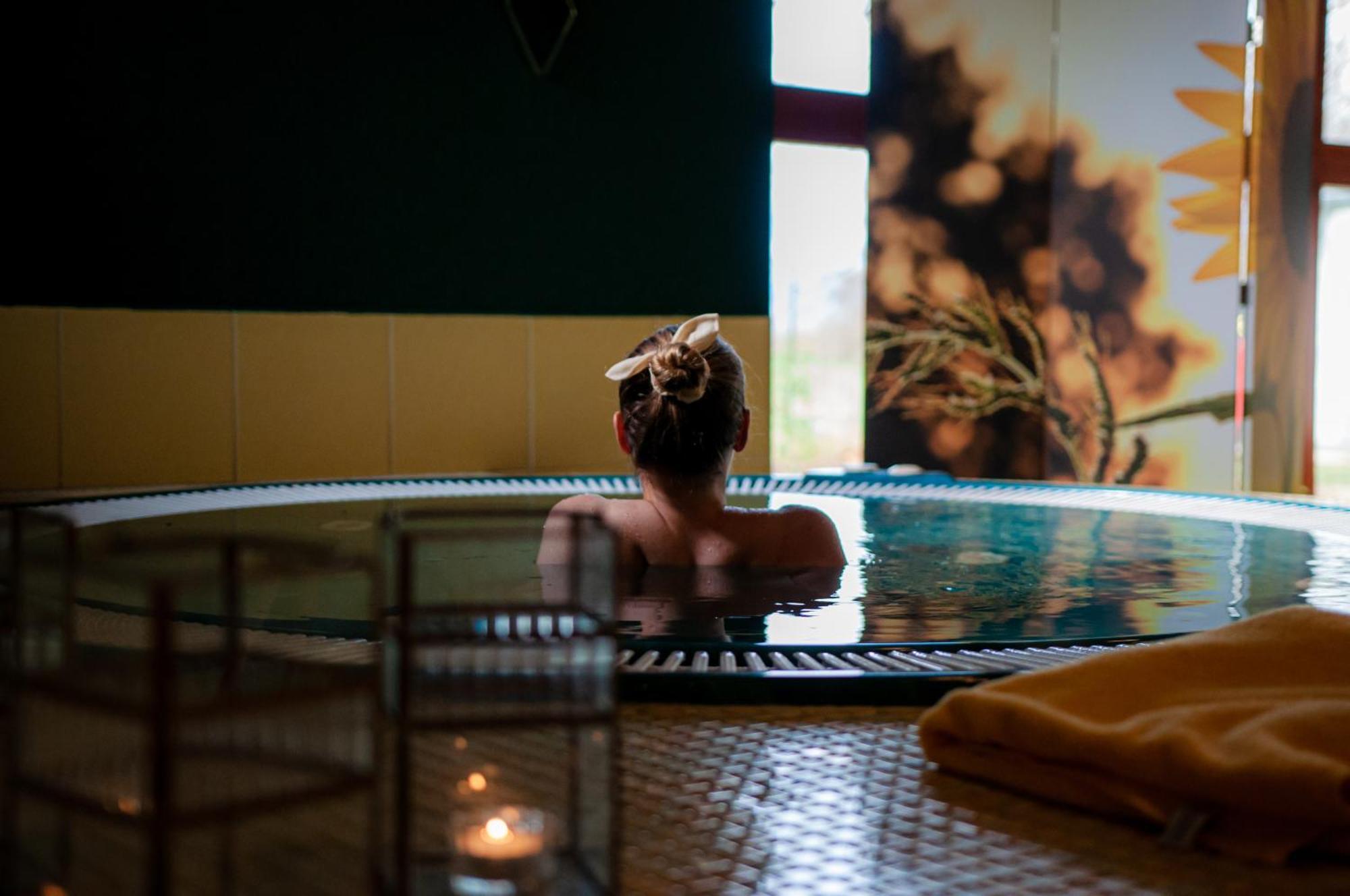 Design Hotel Romantick Тршебонь Экстерьер фото