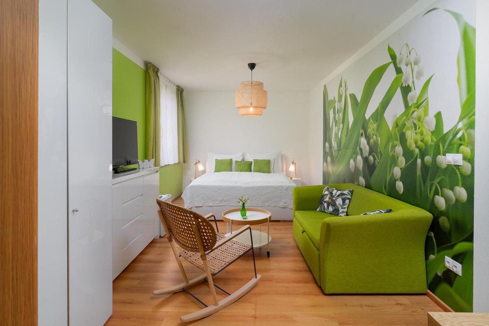 Design Hotel Romantick Тршебонь Экстерьер фото