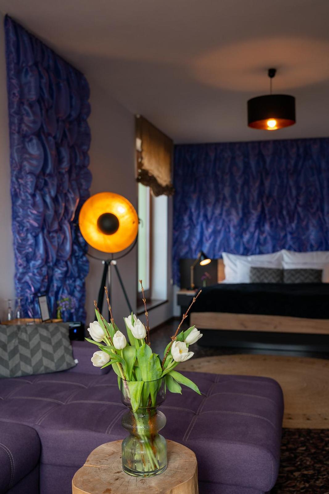 Design Hotel Romantick Тршебонь Экстерьер фото