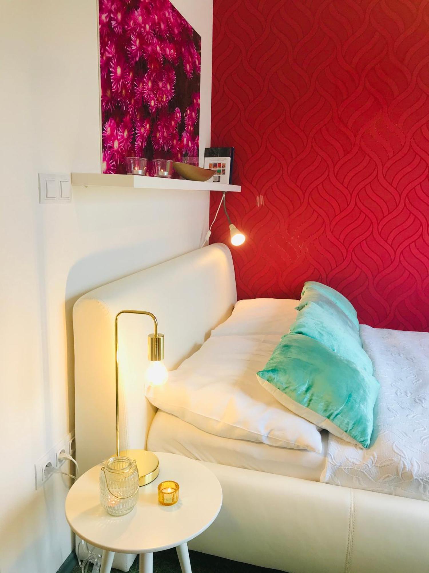Design Hotel Romantick Тршебонь Экстерьер фото