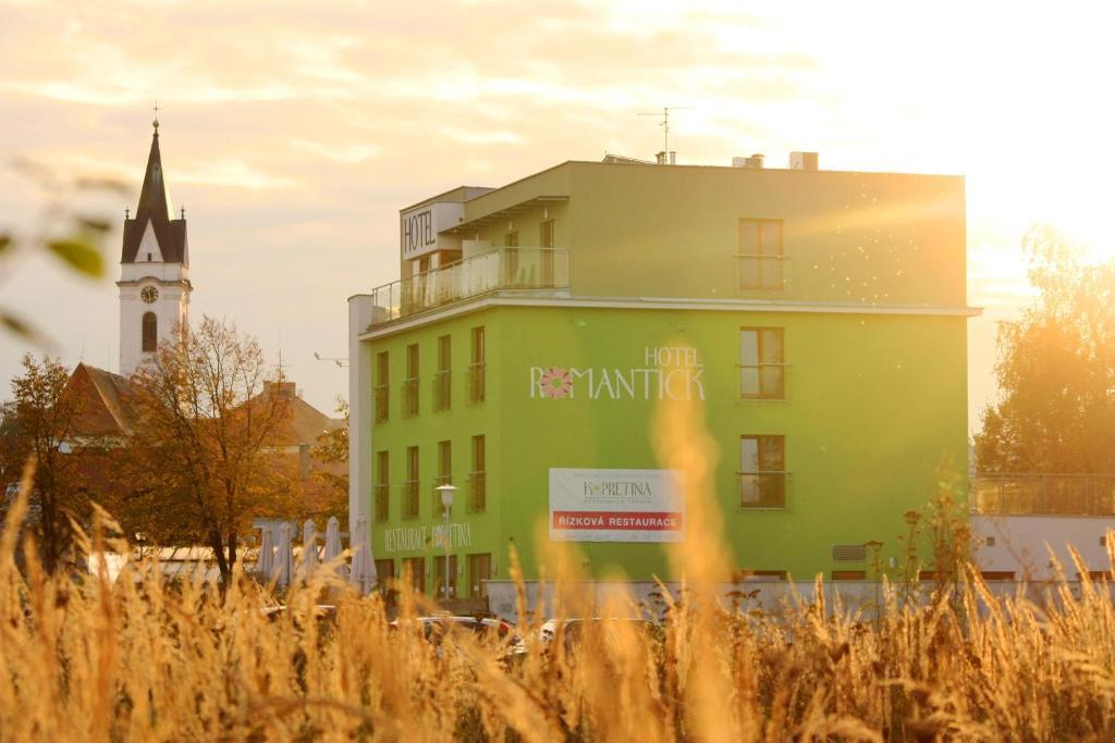 Design Hotel Romantick Тршебонь Экстерьер фото